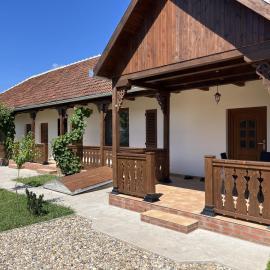 Engstliz House，位于Foeni的酒店
