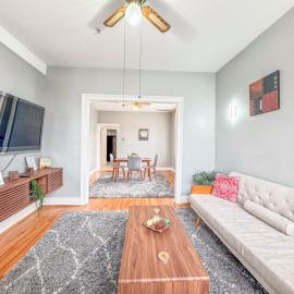 3 bed 1 bath FREE parking near NYC，位于北卑尔根的酒店