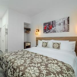 TA Collection Hotel，位于基希讷乌的酒店