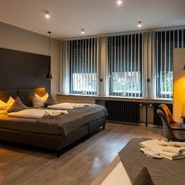 Liro Hotel Moers，位于莫尔斯的酒店
