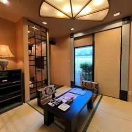 Hotel Karakonosato 唐比の里，位于谏早市的酒店
