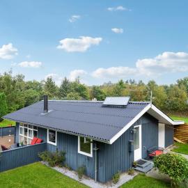 3 Bedroom Nice Home In Hals，位于海尔斯的酒店