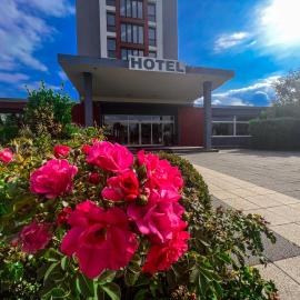 SKYHOTEL Merseburg，位于梅泽堡的酒店