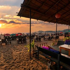 Om Shanti Beach Stay Patnem，位于帕特南的酒店