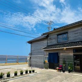 夕日が海に沈む宿 まひるのつき，位于志贺町的酒店