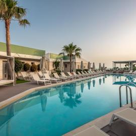 Aloe Boutique Hotel & Suites - adults only，位于阿尔米里达的酒店