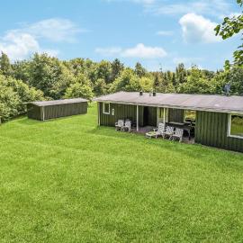 Holiday Home Illeris Farsø Vi，位于Farsø的酒店
