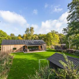 Beautiful Home In Sjællands Odde With 5 Bedrooms，位于Yderby的酒店