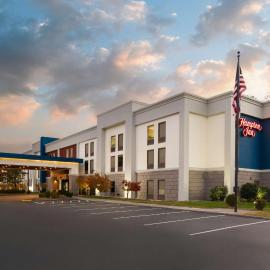 Hampton Inn Roanoke/Hollins - I-81，位于罗阿诺的酒店