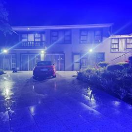 East Coast Sunrise Boutique Hotel,位于东伦敦的酒店