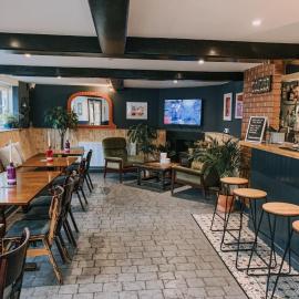 The Town Arms，位于瓦灵福德的酒店