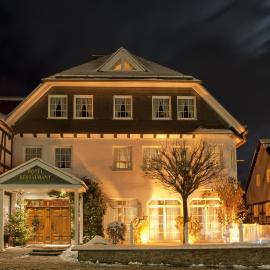 Hotel Sauerländer Hof，位于哈伦贝格的酒店