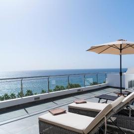 Villa Deluxe Porto Mare-Fragata 17-PasitoBlanco-Terrace Panoramic seaview，位于帕斯托布兰克的酒店