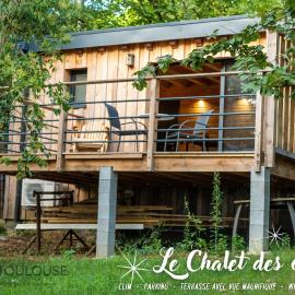 ORBIS - "Le Chalet des coteaux" - Cadre magnifique - Terrasse sans vis-à-vis - Parking privé - WiFi，位于Castelginest的酒店