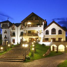 Hotel Turnul，位于莫伊西德约斯的酒店