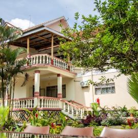 Lakeshore Bed and Breakfast，位于恩德培的酒店