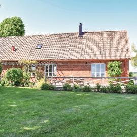 Cozy Home In Gärsnäs With Wifi，位于Gärsnäs的酒店