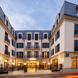 Epona Hôtel Sens,位于桑斯的酒店