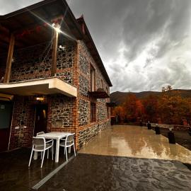 Nia's Farm，位于Librazhd的酒店