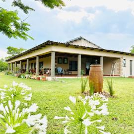 Berto's Lodge，位于Sidvokodvo的酒店