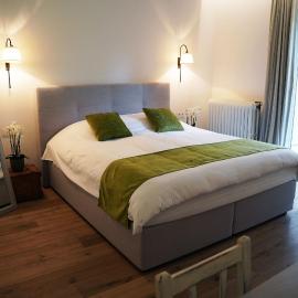 Boutique hotel-restaurant De Lindehoeve，位于Tessenderlo的酒店