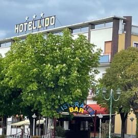 hotel lido,位于维韦罗内的酒店