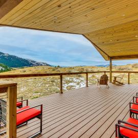 < 1 Mi to Chico Hot Springs: Mtn-View Hideaway!，位于普雷的酒店