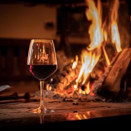 Al Fogolâr Rooms & Osteria with Saunaland，位于托尔梅佐的酒店