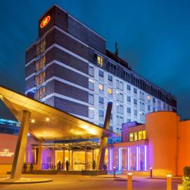 Crowne Plaza London - Gatwick Airport by IHG，位于克劳利的酒店