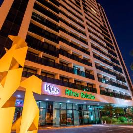 Athos Bulcão Hplus Executive,位于巴西利亚的酒店