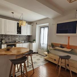 Appartamento incantevole in piccola corte a Rho，位于罗镇的酒店