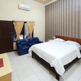 Gita Puri RedPartner Blitar，位于勿里达的酒店