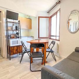 Cocon montagnard accès direct aux Pistes et GR10，位于阿雷特的酒店