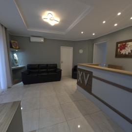 Hotel XV，位于Telêmaco Borba的酒店