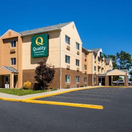 Quality Inn & Suites Bozeman，位于博兹曼的酒店