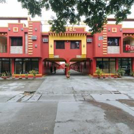 RedDoorz @ Golden Victory Hotel Mabalacat Pampanga，位于Mabalacat的酒店