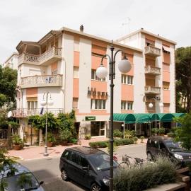 Hotel Ausonia
