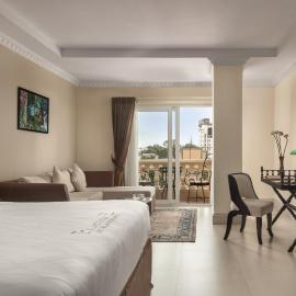 Palace Gate Hotel & Residence by EHM