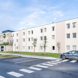 B&B HOTEL Bordeaux Saint André de Cubzac，位于圣昂德雷德屈布扎克的酒店