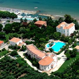 Villa Irlanda Grand Hotel，位于加埃塔的酒店