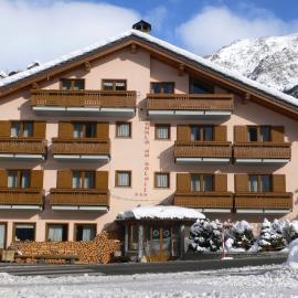 Albergo du Soleil，位于科涅的酒店