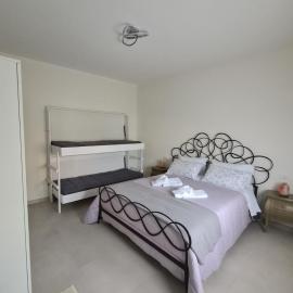 Casa Emanuela Arceto Appartamento 1，位于Arceto的酒店