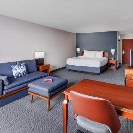 Courtyard by Marriott Sacramento Folsom，位于佛森的酒店