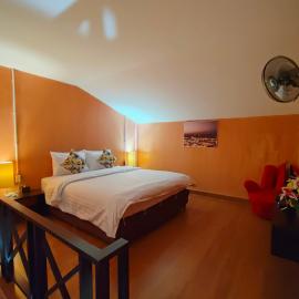 Retro Box Hotel Chumphon，位于春蓬的酒店