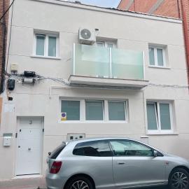 Hostel OASIS，位于马德里的酒店