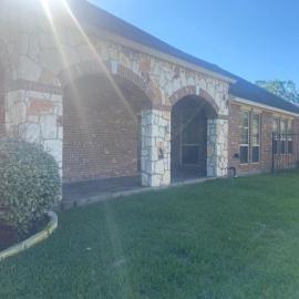Spacious 4 Bed & 2 Bath Home in the Woodlands, TX，位于斯普林的酒店