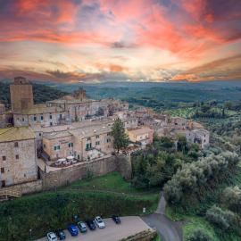 Palazzo Brandano Hotel，位于Petroio的酒店