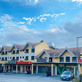 RedDoorz Plus at Balai Sofia Bed & Breakfast Batangas,位于Talisay的酒店
