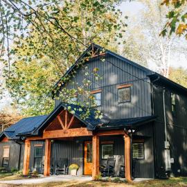 Little River Retreat，位于汤森德的酒店