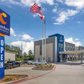 Comfort Inn & Suites Huntsville Near University,位于亨茨维尔的酒店